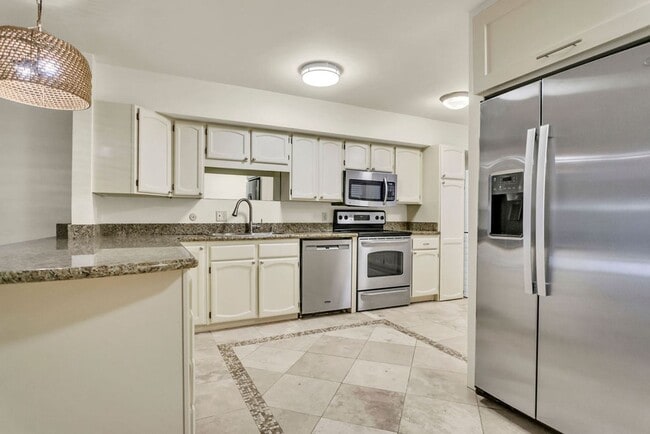 Photo - 2600 Torrey Pines Rd Unit 2600 B-18