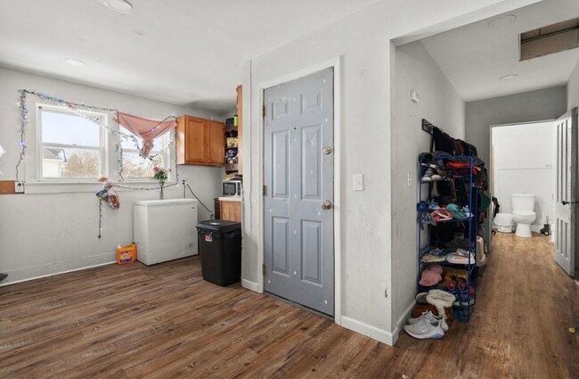 Photo - 503 W Rollin St Unit 2