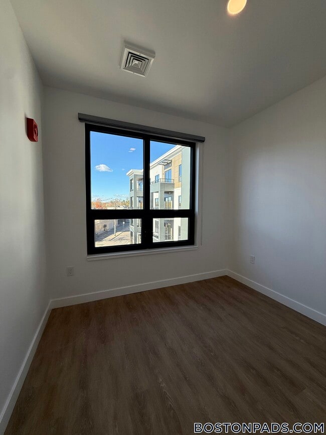 Photo - 199 Gardner St Unit 302