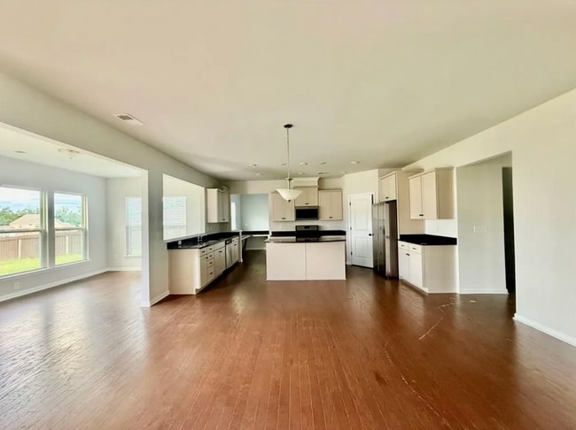 Photo - 212 Himalaya Way