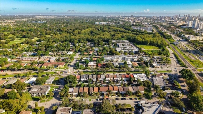 Photo - 2335 NE 172nd St Unit 8