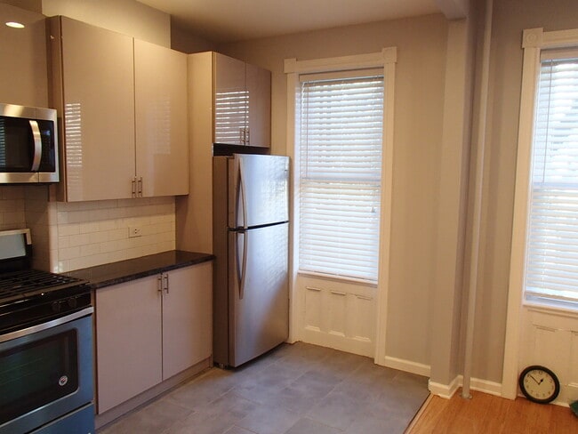 Photo - 1517 Greene Ave Unit 1