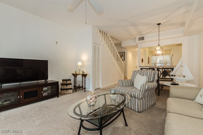 Building Photo - 1044 Woodshire Ln Unit B210