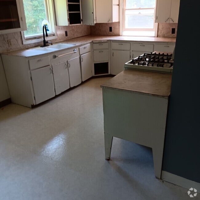 Building Photo - 2185 WI-70 Rental
