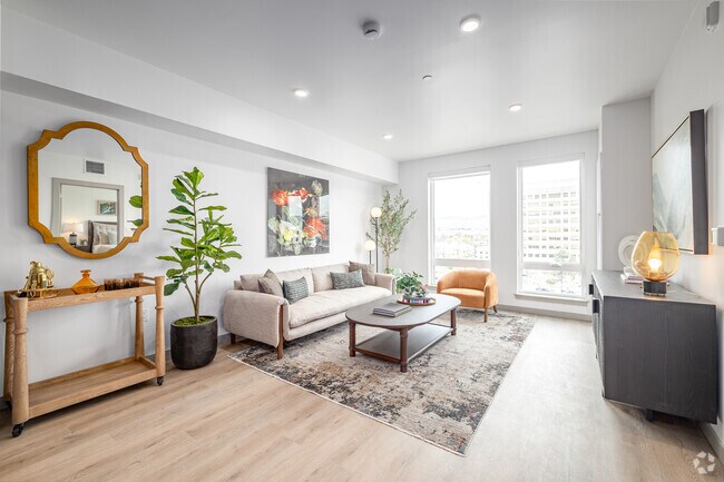 1BR, 1BA - 950SF - Living Room