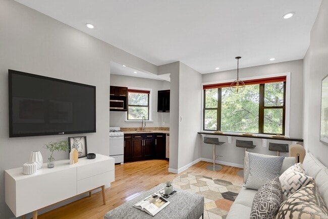 Photo - 1706 Commonwealth Ave Unit 21