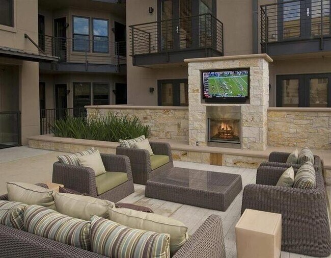 Photo - 3206 Revere St Unit b9