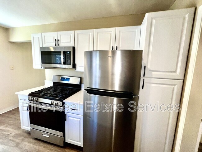 Photo - 9124 1/2 Rosedale Drive - 1