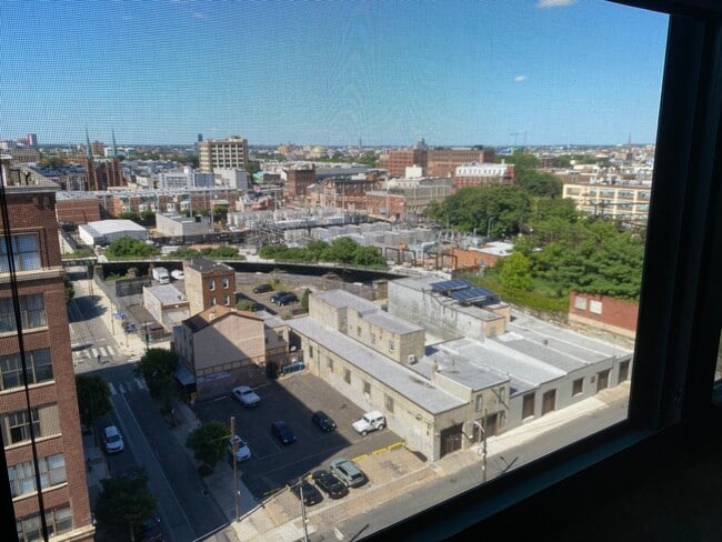 Fotografía del edificio - 314 N. 12th Street Unidad 901