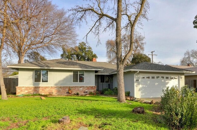 Photo - Beautiful Renovated 3/1 In Sacramento