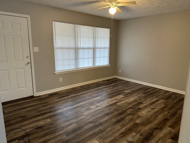 Photo - 27 Channing Loop