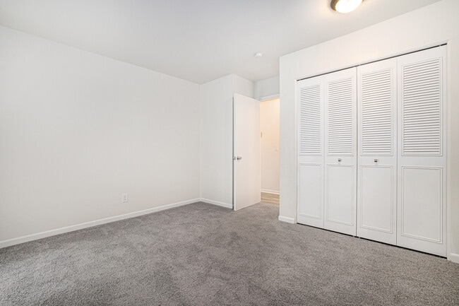 Arbor Village Apartments