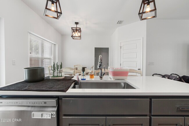 Photo - 309 Raven Ln