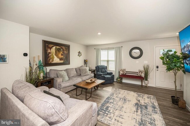 Photo - 12062 Rundle Crossing