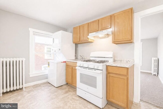 Building Photo - 53 E Hancock St