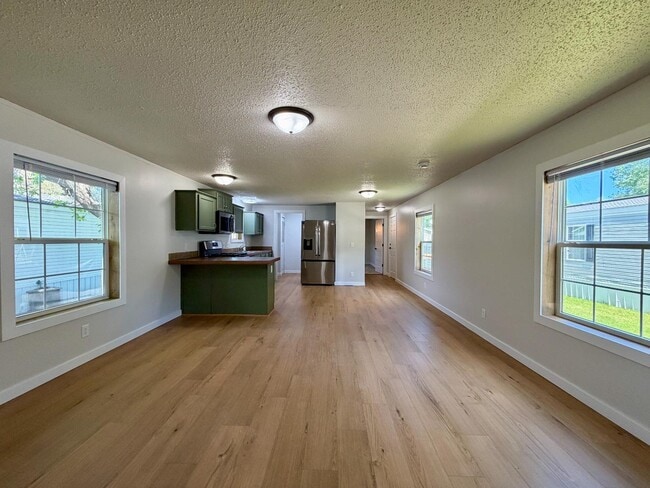 Photo - 1015 27th St SE