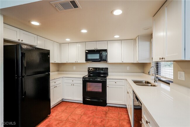 Photo - 241 NE 10th Ave