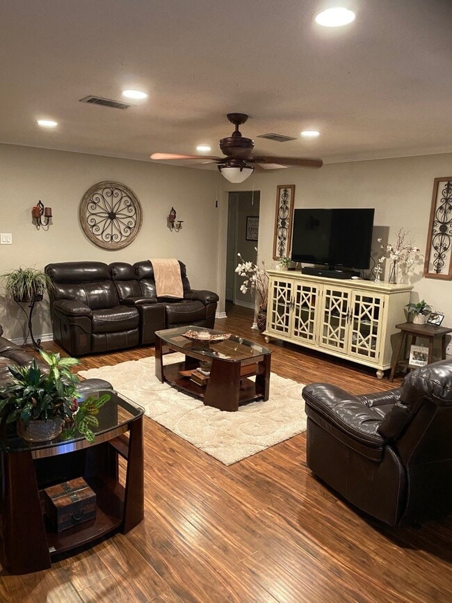 Photo - 16107 Tibet Rd