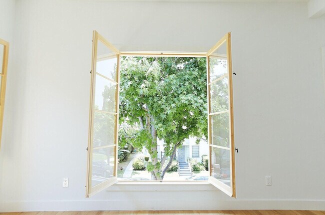 Photo - 428 N Orange Grove Ave