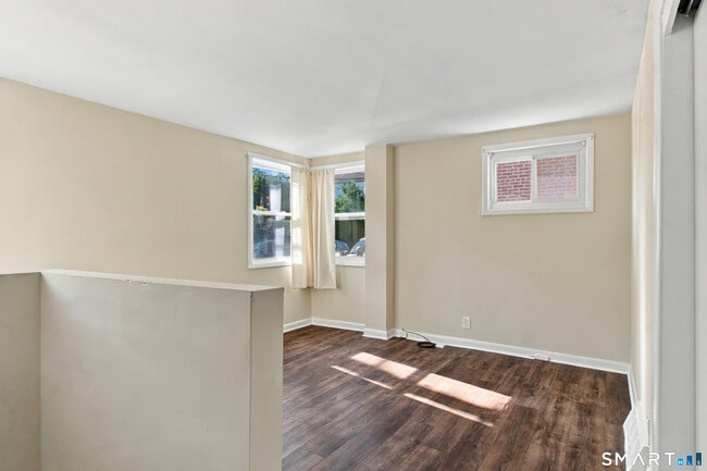 68 1/2 Lexington Ave Unidad 1