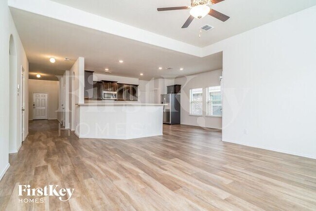 Photo - 446 Stuart Ln