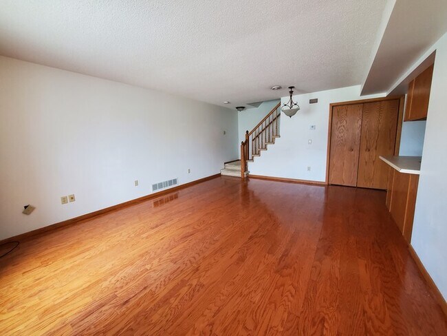 Photo - Meadowbrook Townhomes