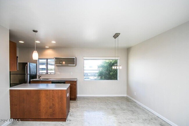 Photo - 1630 E Georgia Ave Unidad 208