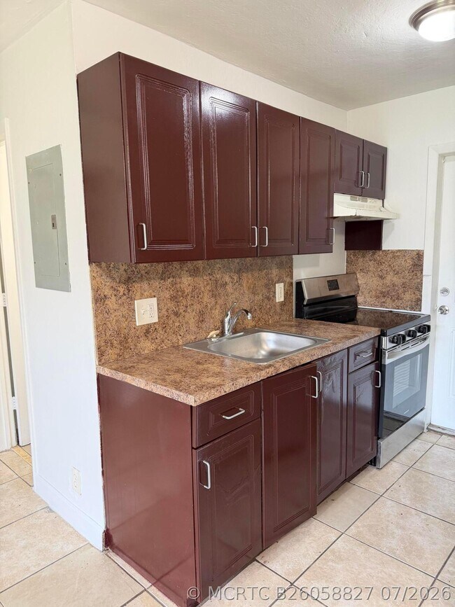 Photo - 1124 NW 2nd St