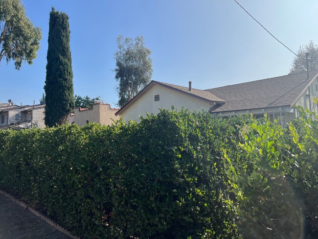 Photo - 2-bedroom, 1-bath home in the heart of Glendale!