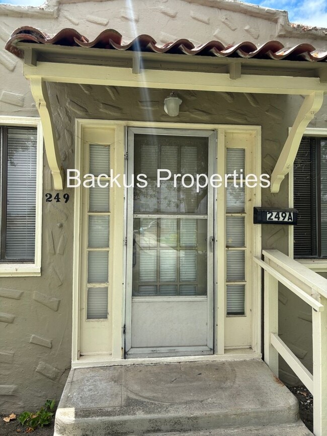 Photo - 249 Geil St Unit A