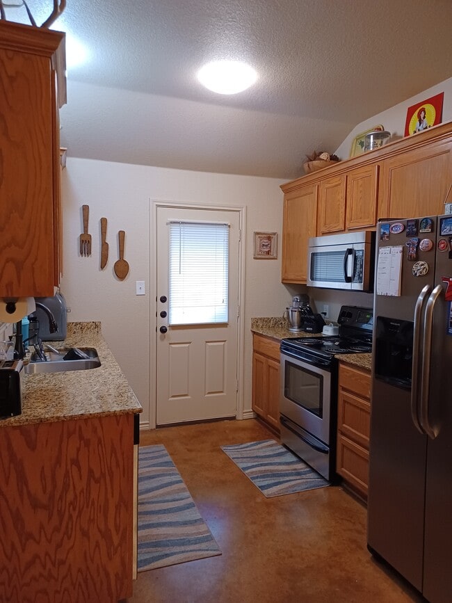 809 Golf Course Rd Unit 1B