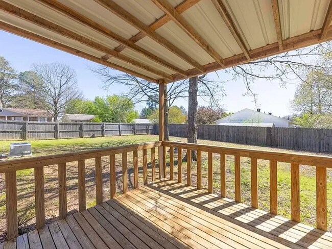 Photo - 128155 Meadowview Dr