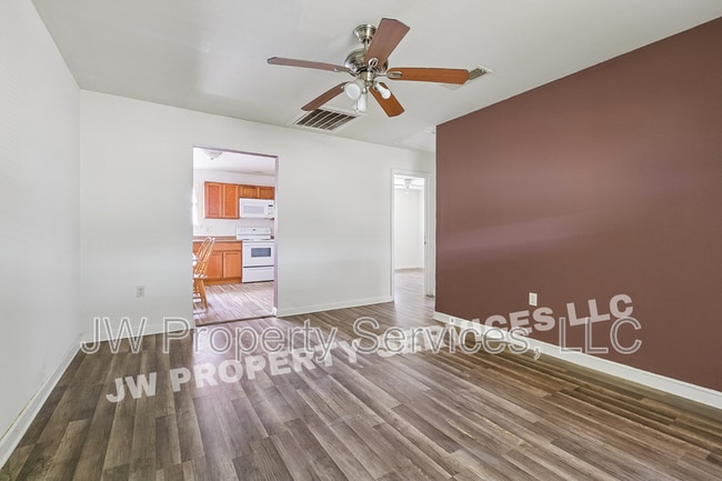 204 Wilker Neal Ave