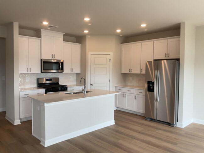 Photo - 794 Treeline Rd