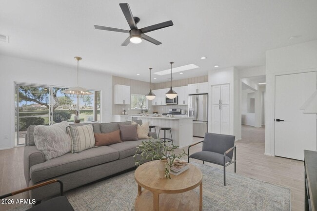 Building Photo - 22408 N Las Vegas Dr
