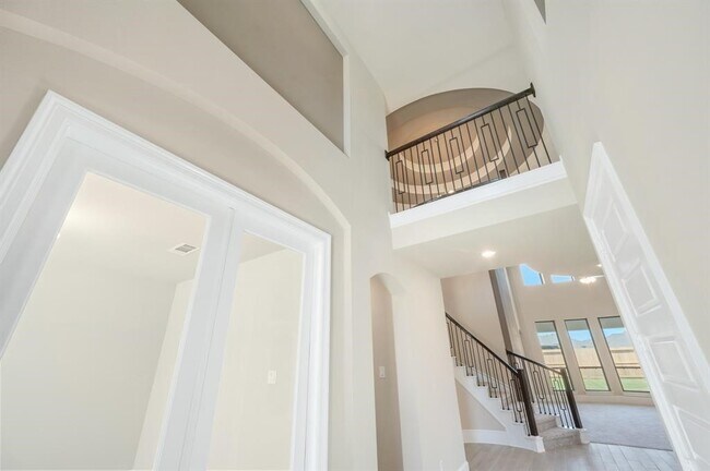 Photo - 2118 Germander Ln