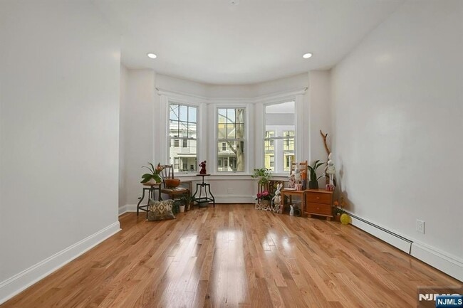 Photo - 158 Edgar St