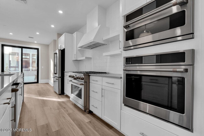 Photo - 215 2nd Ave Unidad 102