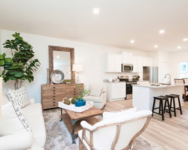 Photo - 2024 Woodbine Wy