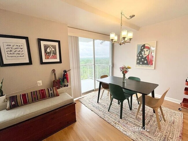 Photo - 301 N Beauregard St