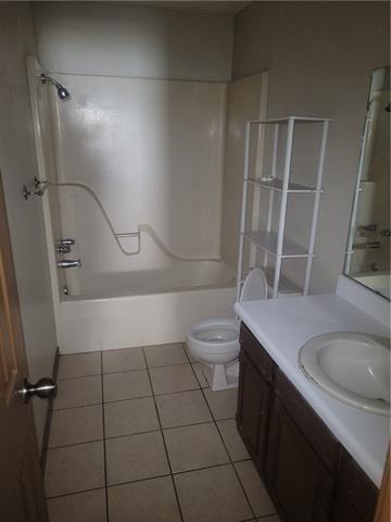 Photo - 16109 J R Dr Unit A