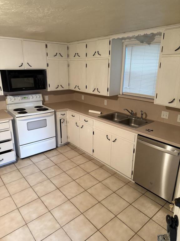 Photo - 424 N Oak St