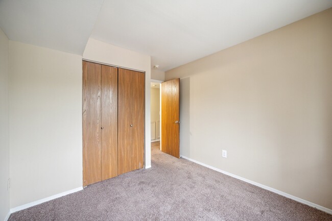 Building Photo - Turtle Cove