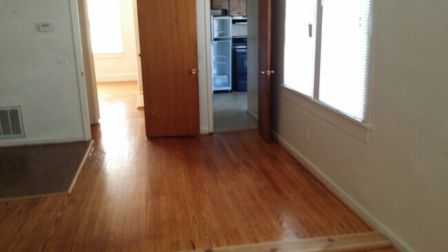 Real hardwood flooring thru out home - 448 W Railroad Ave