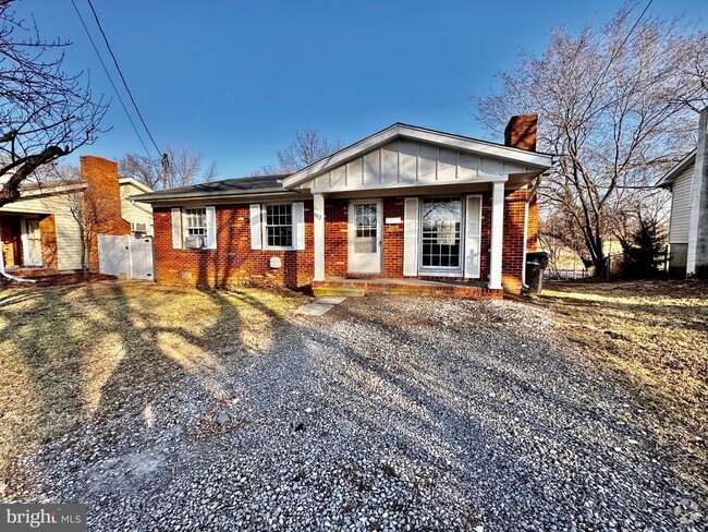 Building Photo - 1112 Opequon Ave Rental