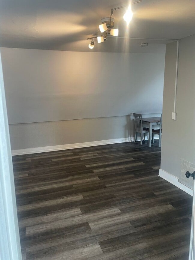 Photo - 1328 Chapel St Unit 3rd Floor