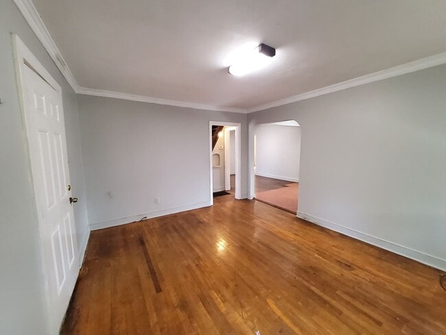 Photo - 5737 Nail Rd