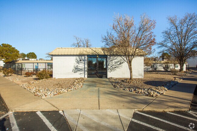 Building Photo - Canyon Crest Rental