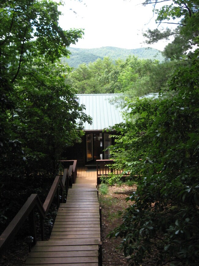 Photo - 170 Snowdrift Pl