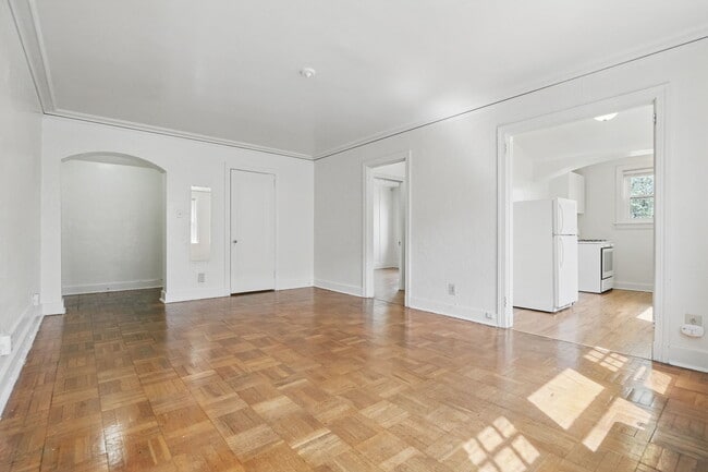 Photo - 5646 Hobart St Unidad 6